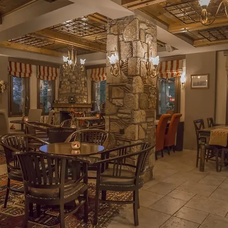 Pandion Luxury Boutique Hotel & Suites With Spa