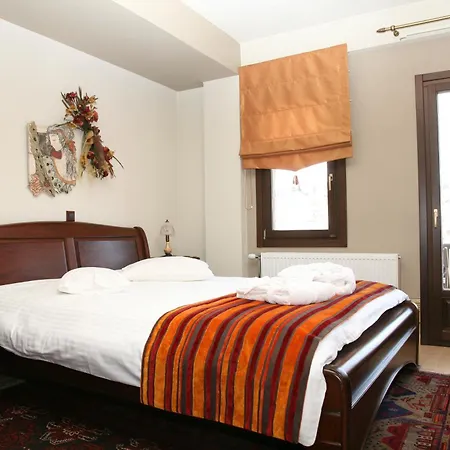 Pandion Luxury Boutique Hotel & Suites With Spa *
