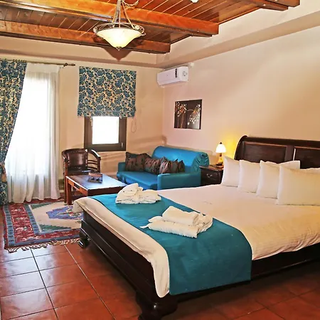 Pandion Luxury Boutique Hotel & Suites With Spa *