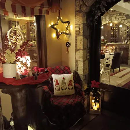 Pandion Luxury Boutique Hotel & Suites With Spa Отель
