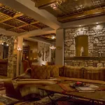 Pandion Luxury Boutique & With