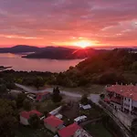 Hotel Pandion Luxury Boutique & With Neo Chorio