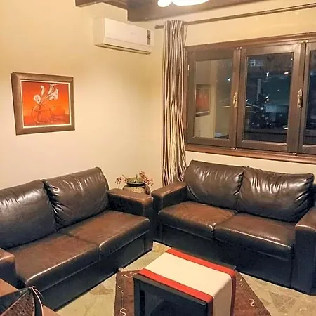 מלון Pandion Luxury Boutique & With