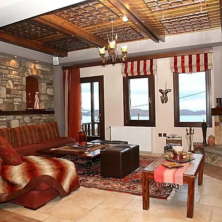 מלון Pandion Luxury Boutique & With *