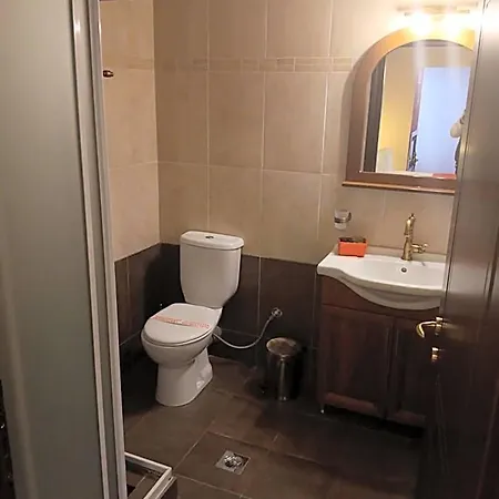 Pandion Luxury Boutique & With נאוכורי