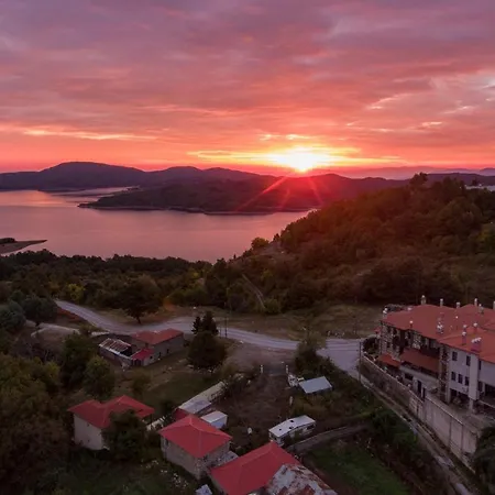 Отель Pandion Luxury Boutique Hotel & Suites With Spa Неохорион