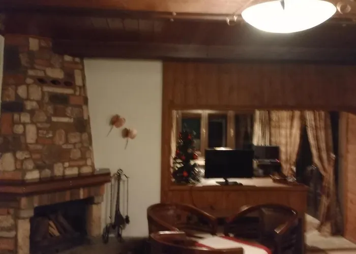 Pandion Luxury Boutique & With * Neohóri