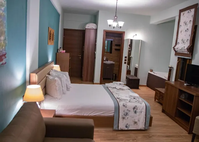 Pandion Luxury Boutique & With * Neohóri